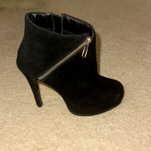 Steve Madden Booties Size 5.5